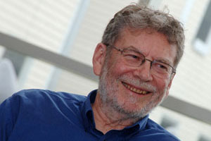 Dr. Steven Burns