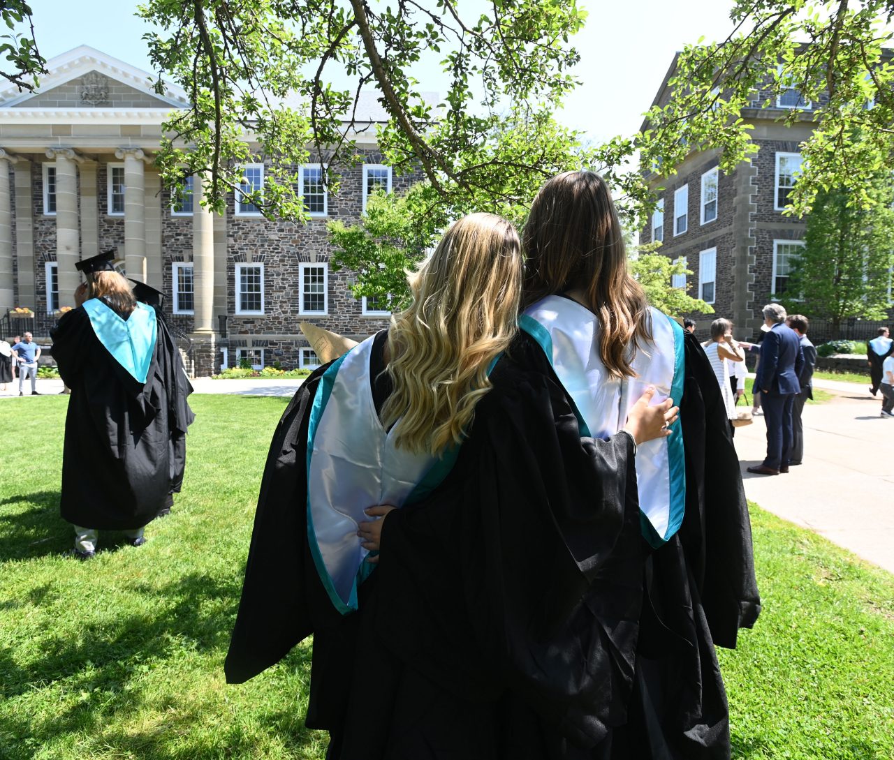 Convocation graduates in the quad