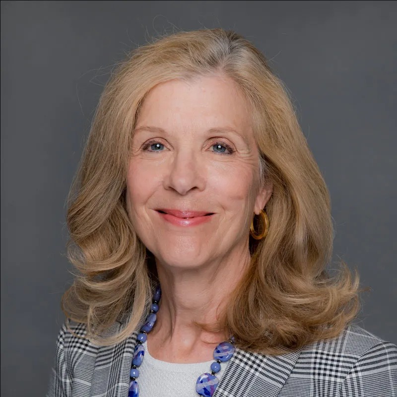 Portrait of Lynda Kuhn