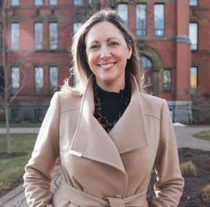 Dr. Lisa Barrett portrait