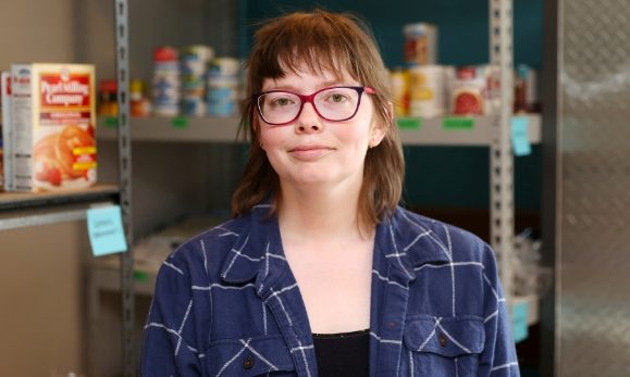 Alexe Indigo portrait in the food bank.
