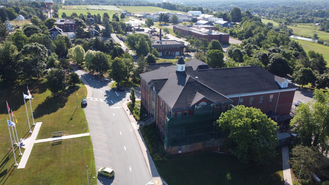 An aerial photo of the Agricultural Campus, showing Cummins Hall and the farm