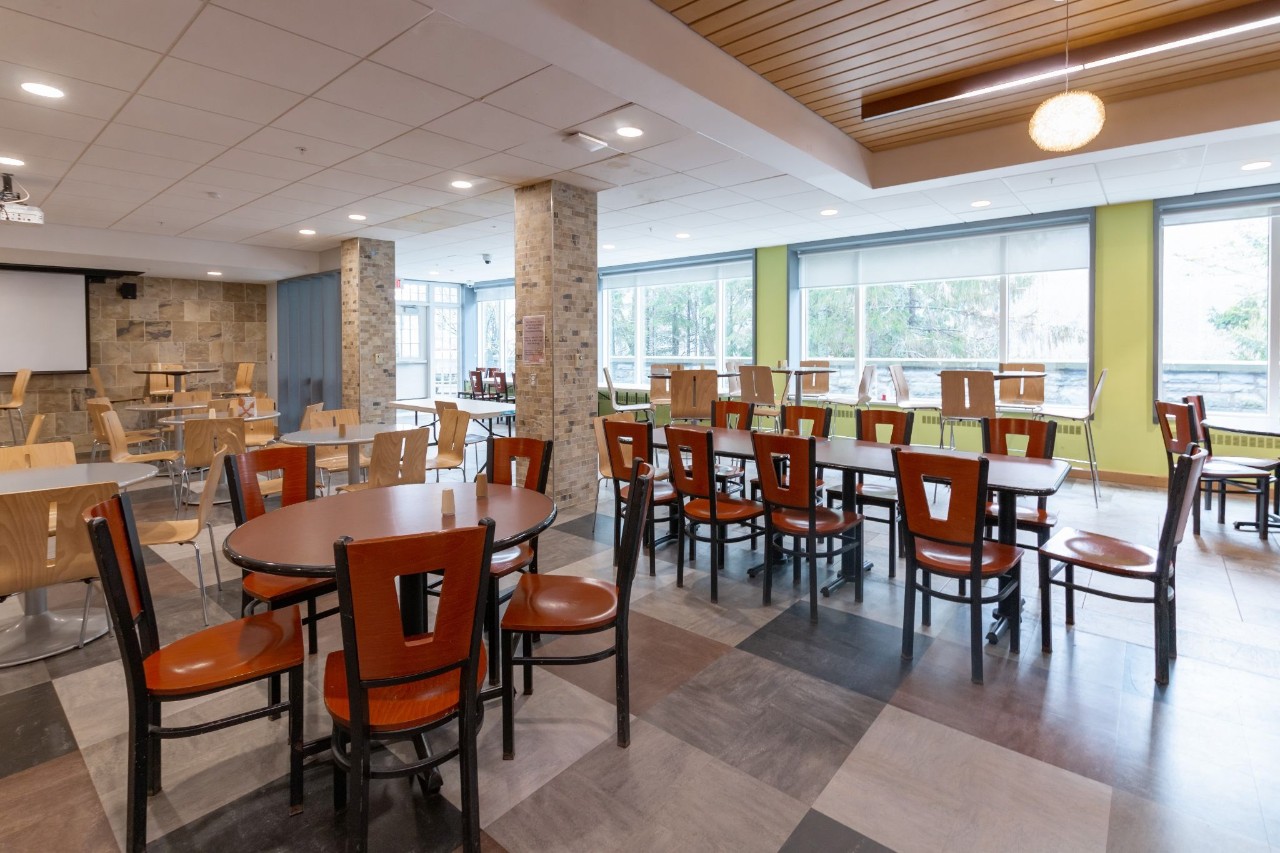 Seating in the Cameron Room in the Howe dining hall