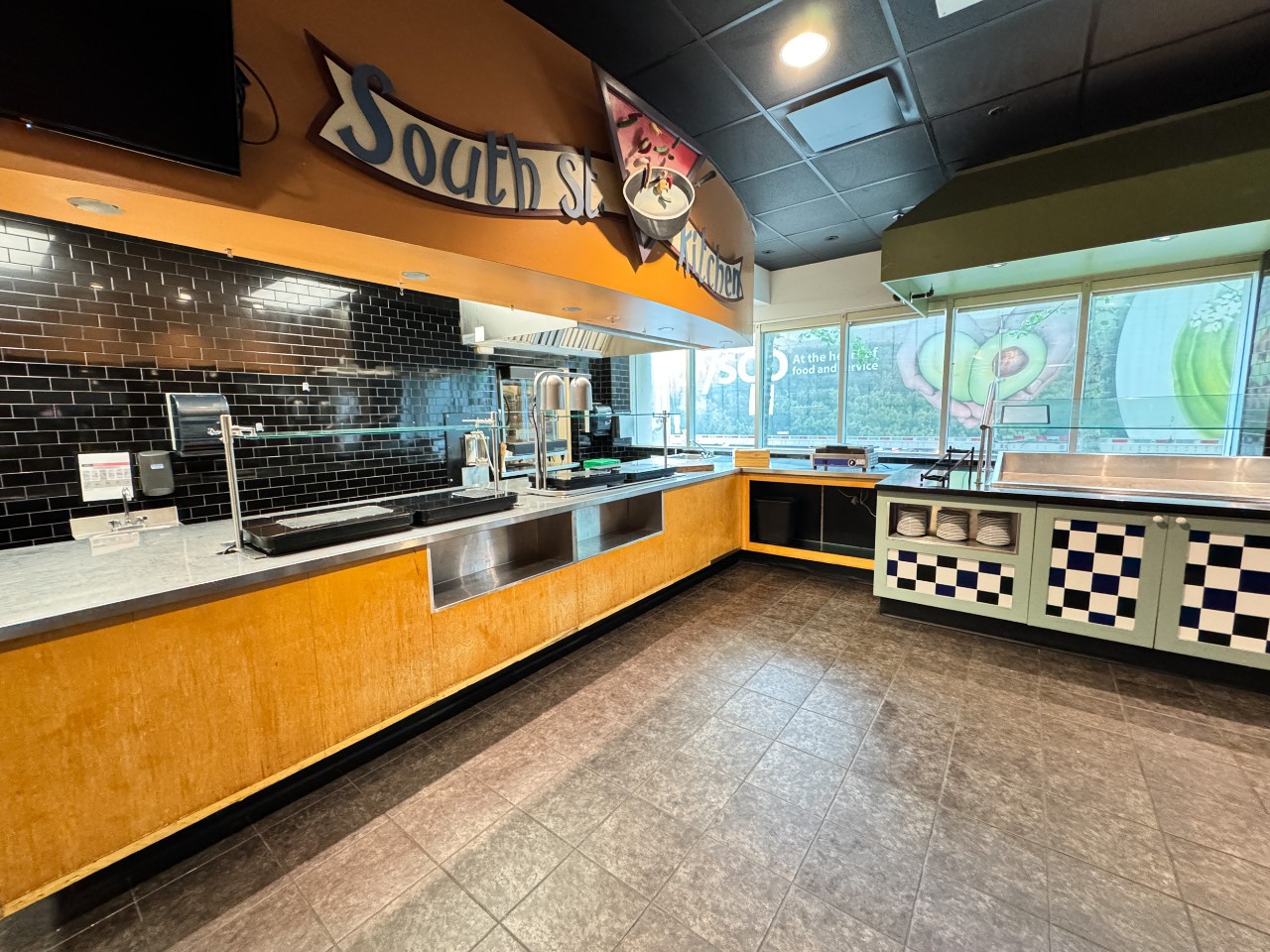 A serving station at Risley dining Hall with a sign that says South Street Kitchen