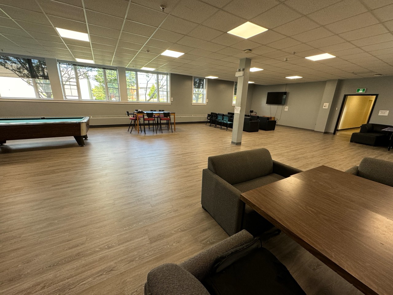 A wide-angle photo showing the Fraser House lounge