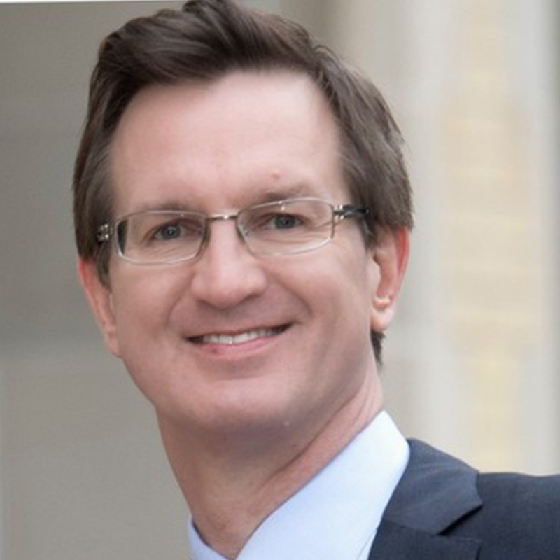 Headshot of dean hennessy