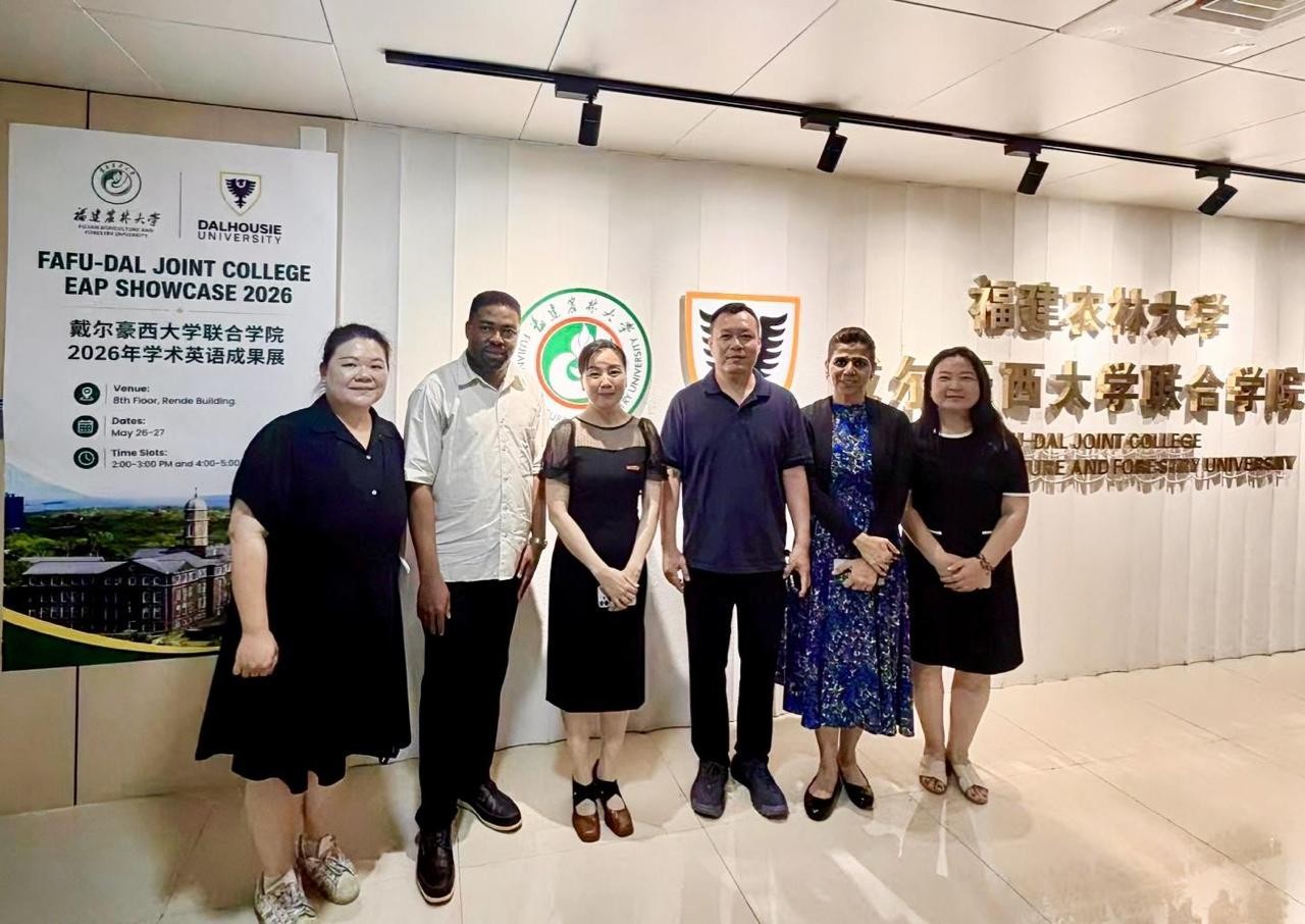 L-R: Xu Qian, Chris Justics with Dr. Limin Liu, Party Secretary Chen Yuexiao, Arooj Farooqi and Chang Xiaomin