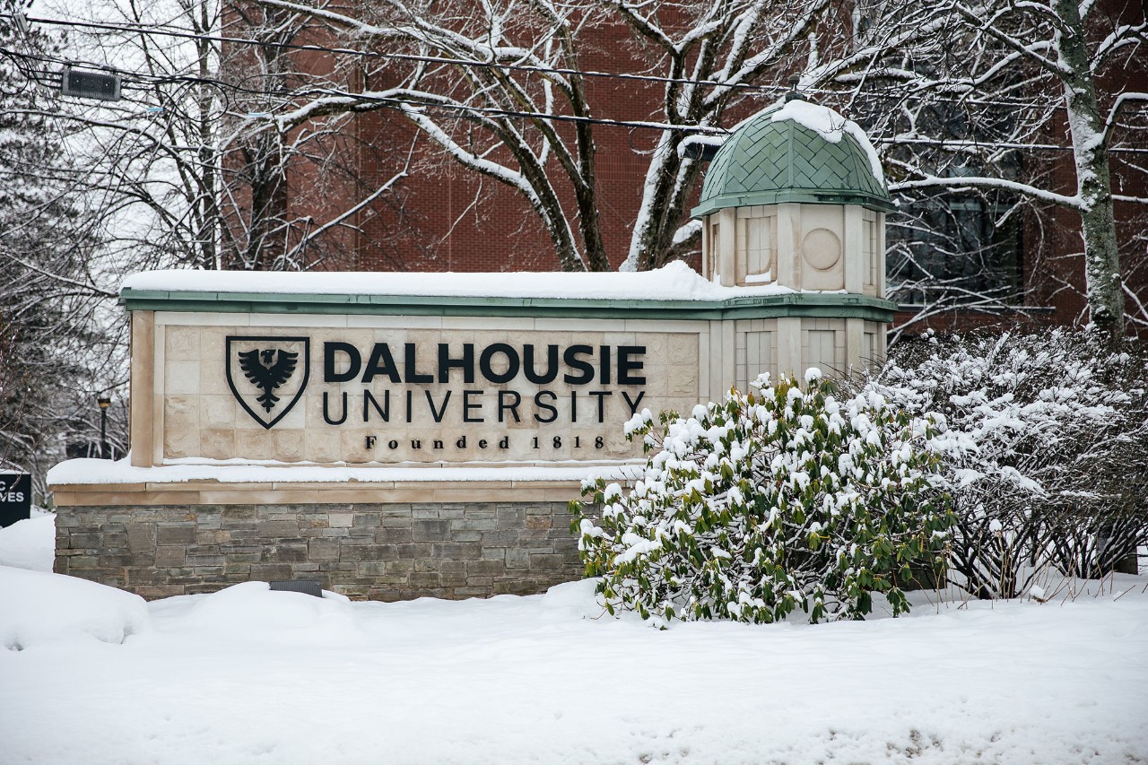 Robie Street Dalhousie sign in winter