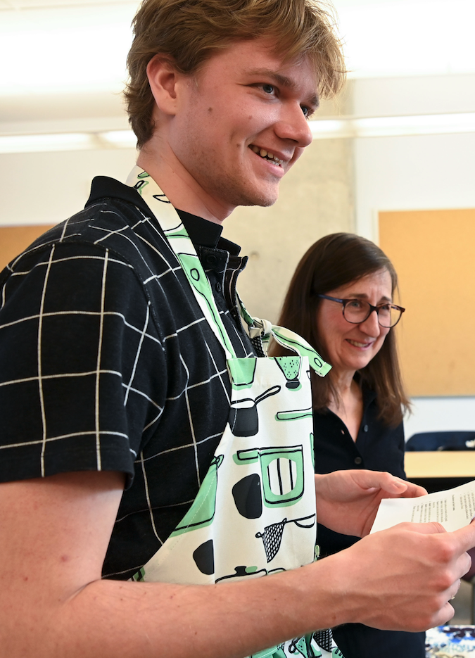 Student and professor during group projects in the Dal Spanish program